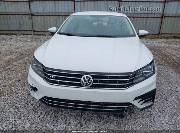 1VWDT7A39HC021592 2017 VOLKSWAGEN PASSAT Белый Вид щитка приборов