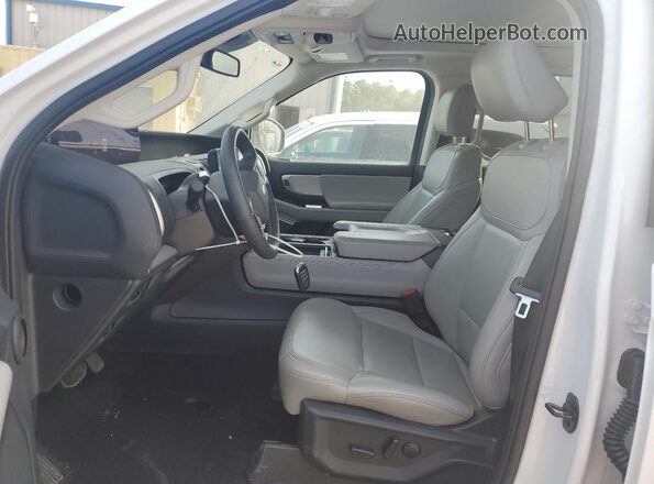1FMJU1H83SEA12282 2025 FORD EXPEDITION Белый Вид салона спереди