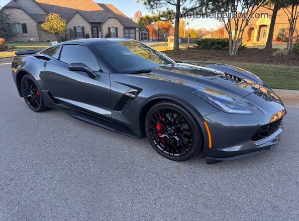 1G1YS2D66H5602836 2017 CHEVROLET CORVETTE Серый Передняя левая четверть