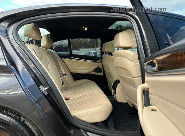 WBAJB9C56JB050169 2018 BMW M5 Black Widok zestawu wskaźników