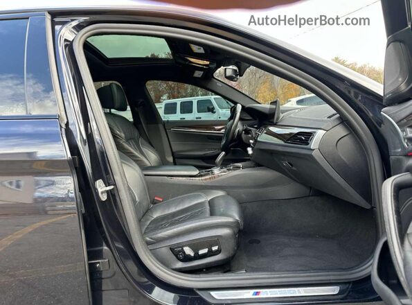 WBA13BK07NCH59691 2022 BMW M5 Черный Вид задних сидений