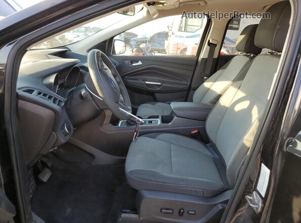 1FMCU9GD2HUC16608 2017 FORD ESCAPE Черный Вид салона спереди