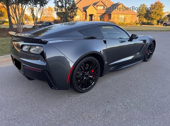 1G1YS2D66H5602836 2017 CHEVROLET CORVETTE Серый Вид спереди