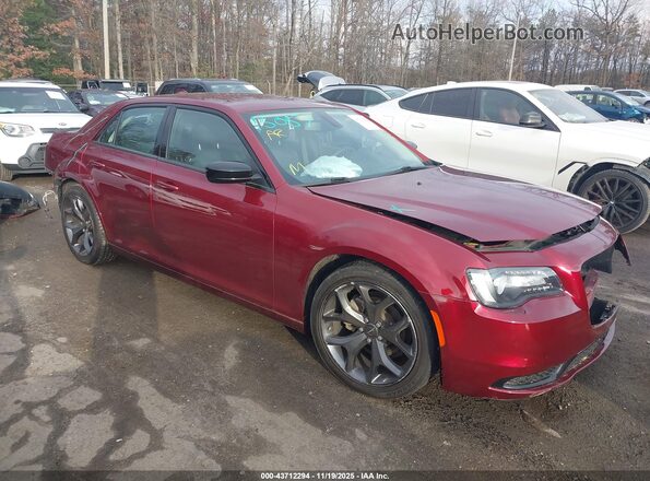 2C3CCAAG3NH236722 2022 CHRYSLER 300 Бордовый Передняя правая четверть