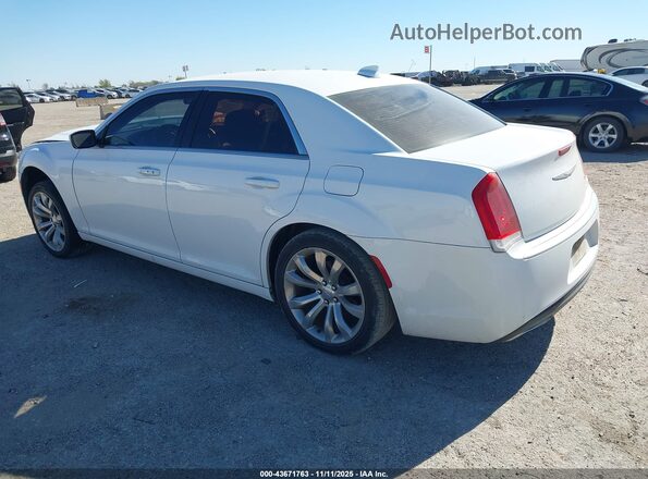 2C3CCAAG8GH313765 2016 CHRYSLER 300 Белый Задняя левая четверть