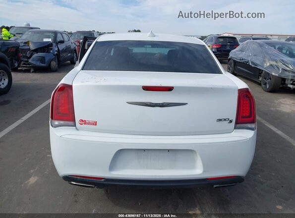 2C3CCABG9GH324921 2016 CHRYSLER 300 Белый 