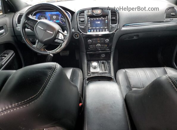 2C3CCABT8MH537495 2021 CHRYSLER 300 Silver Vista del salpicadero