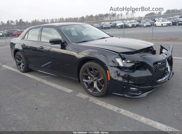 2C3CCADG0PH661863 2023 CHRYSLER 300 Черный Передняя правая четверть