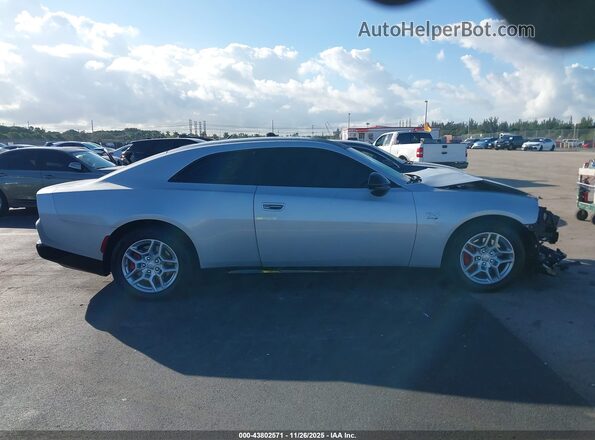 2C3CDBCK3SR559873 2025 DODGE CHARGER Серебряный Вид задней части салона