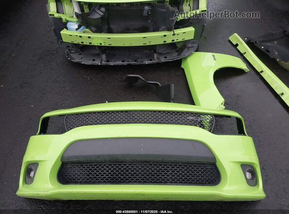 2C3CDXCT9PH698327 2023 DODGE CHARGER Зеленый Вид панели приборов