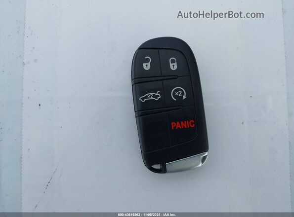 2C3CDXGJ3LH212341 2020 DODGE CHARGER Красный Вид панели приборов