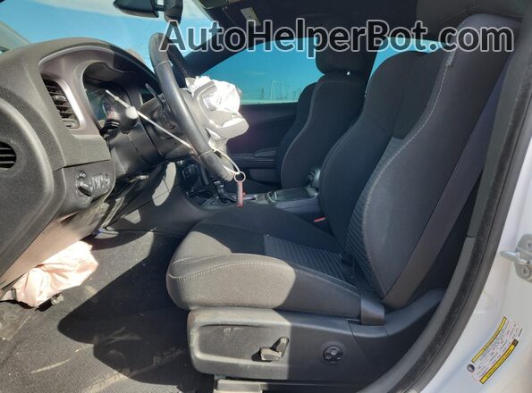 2C3CDXHG0MH566080 2021 DODGE CHARGER White Вид салону спереду