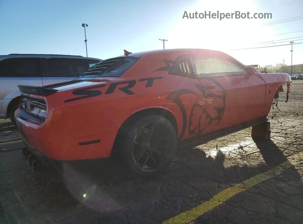 2C3CDZC98HH657883 2017 DODGE CHALLENGER Red Задня права чверть