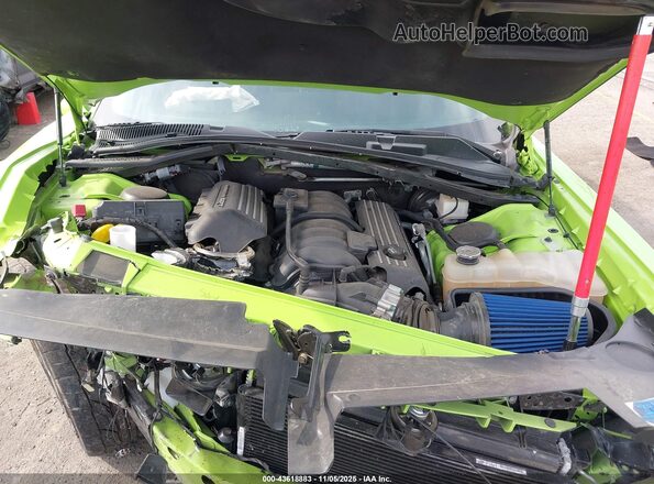 2C3CDZFJ7PH617993 2023 DODGE CHALLENGER Зеленый Вид сзади