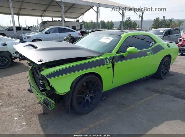 2C3CDZFJ7PH617993 2023 DODGE CHALLENGER Зеленый Передняя левая четверть