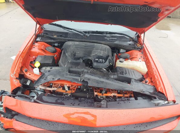 2C3CDZJG6NH263375 2022 DODGE CHALLENGER Orange Widok z tyłu