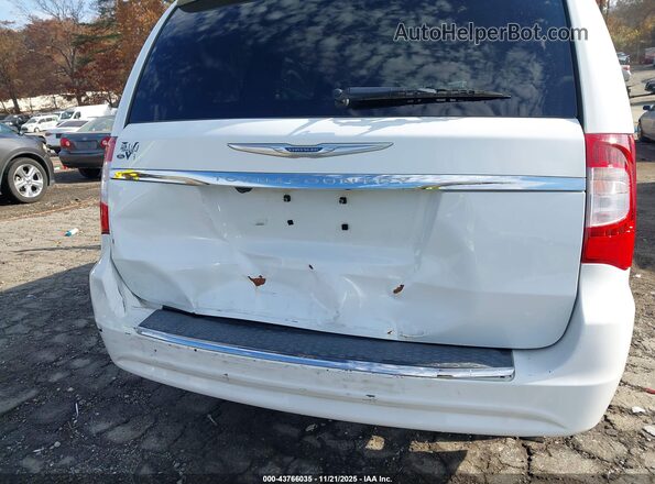 2C4RC1BG2GR166583 2016 CHRYSLER TOWN & COUNTRY Белый Вид спереди