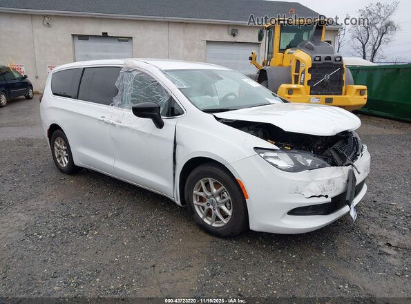 2C4RC1CG4RR201948 2024 CHRYSLER VOYAGER Белый Передняя правая четверть