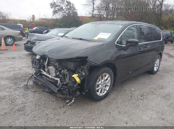 2C4RC1CG6PR621627 2023 CHRYSLER VOYAGER Черный Передняя левая четверть