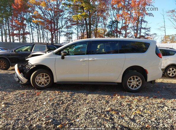 2C4RC1CG7SR580417 2025 CHRYSLER VOYAGER Белый Панорамный вид салона 360°