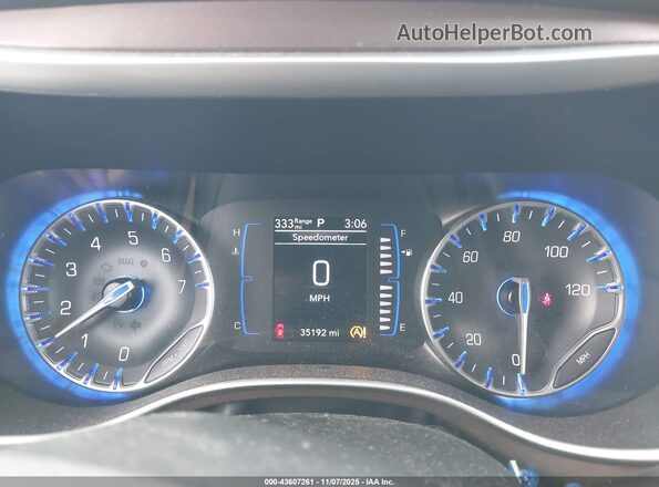 2C4RC1CG9NR166317 2022 CHRYSLER VOYAGER White Vista de los asientos traseros