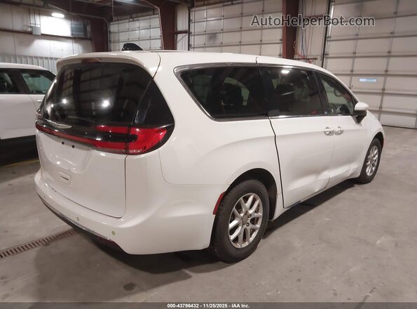 2C4RC1FG3PR555646 2023 CHRYSLER PACIFICA White Rear right
