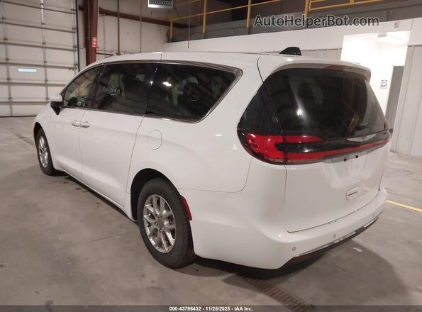 2C4RC1FG3PR555646 2023 CHRYSLER PACIFICA White Rear left