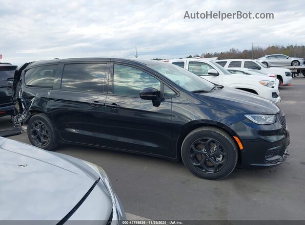 2C4RC1L79NR173543 2022 CHRYSLER PACIFICA Black Widok wnętrza z tyłu