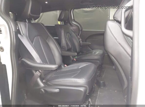 2C4RC1S72RR104121 2024 CHRYSLER PACIFICA Белый Вид наклейки с VIN-кодом