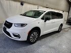2024 Chrysler Pacifica Hybrid Select White vin: 2C4RC1S76RR121648