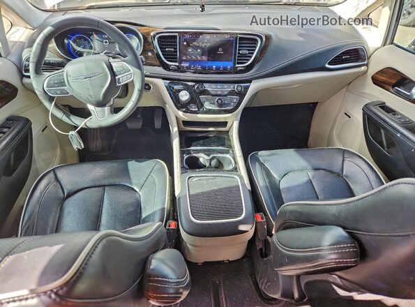 2C4RC3GG5NR175179 2022 CHRYSLER PACIFICA Silver Widok deski rozdzielczej