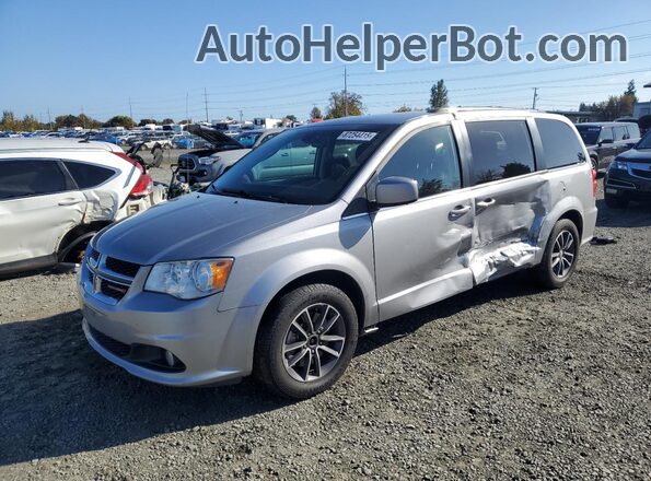 2C4RDGCG0JR241626 2018 DODGE GRAND Серебряный Передняя левая четверть