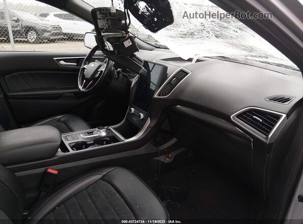 2FMPK4J91NBA95991 2022 FORD EDGE Silver Front interior view