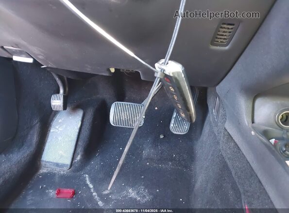 2LMHJ5NK1KBL00980 2019 LINCOLN MKT Черный Вид панели приборов