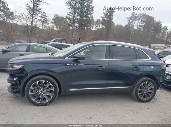 2LMPJ6K90NBL05174 2022 LINCOLN NAUTILUS Black Widok wnętrza 360 stopni