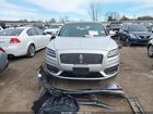 2019 Lincoln Nautilus Reserve Серый vin: 2LMPJ6L97KBL46055