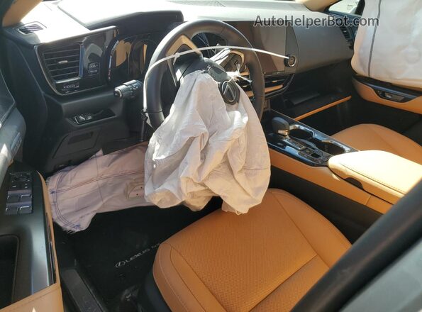 2T2GDCAZ2SC018358 2025 LEXUS NX Gray Vista del salpicadero