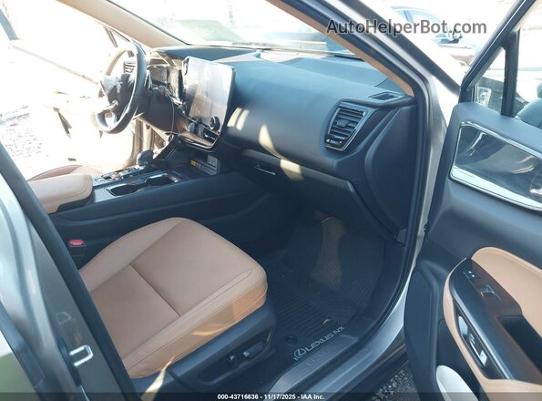 2T2GGCEZ6PC017478 2023 LEXUS NX 350 Silver Вид салону спереду