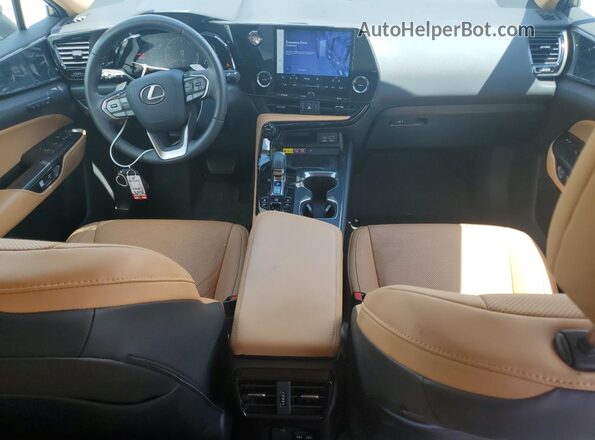 2T2GGCEZ6PC027007 2023 LEXUS NX Gold Vista del salpicadero