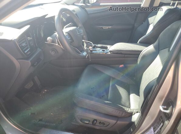 2T2GGCEZ7PC023192 2023 LEXUS NX Silver Вид салону спереду