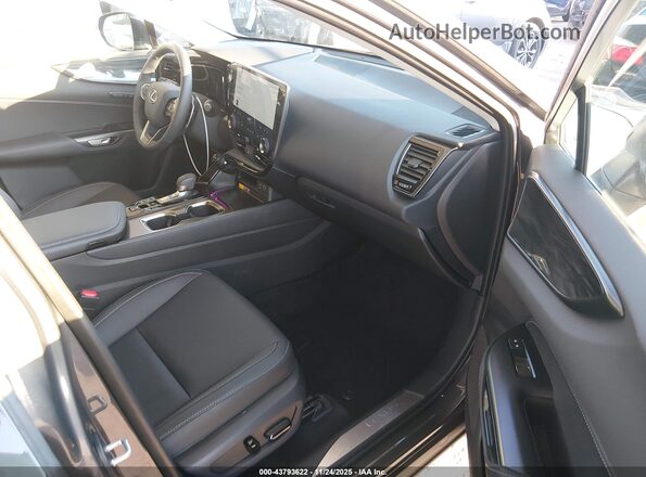 2T2GGCEZXTC095093 2026 LEXUS NX Black Widok wnętrza z przodu