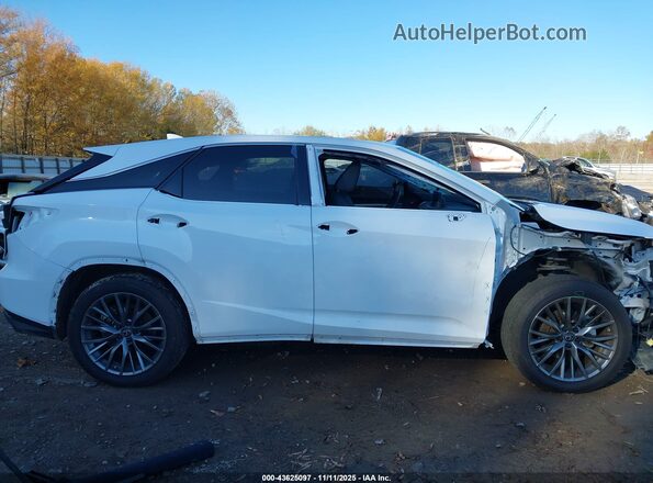 2T2YZMDA6NC368534 2022 LEXUS RX 350 Белый Вид задней части салона