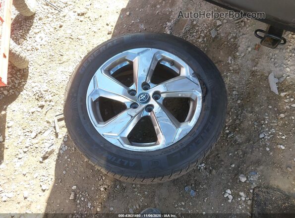 2T3DWRFV3KW022435 2019 TOYOTA LIMITED Красный Вид щитка приборов