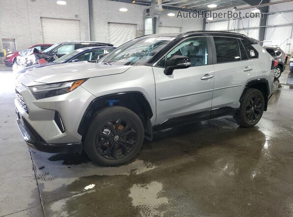 2T3E6RFV8PW044880 2023 TOYOTA RAV4 Silver Przód lewy