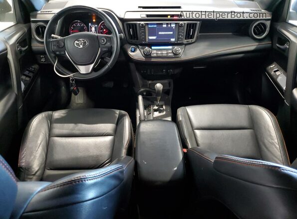 2T3JFREV9HW651386 2017 TOYOTA RAV White Widok deski rozdzielczej