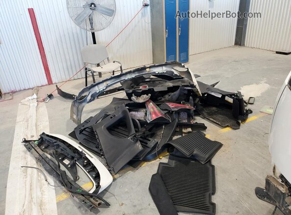 2T3JFREV9HW651386 2017 TOYOTA RAV White Widok naklejki z numerem VIN