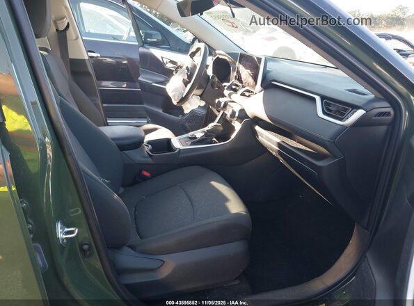 2T3UWRFV9RW224867 2024 TOYOTA RAV4 HYBRID Зеленый Вид салона спереди