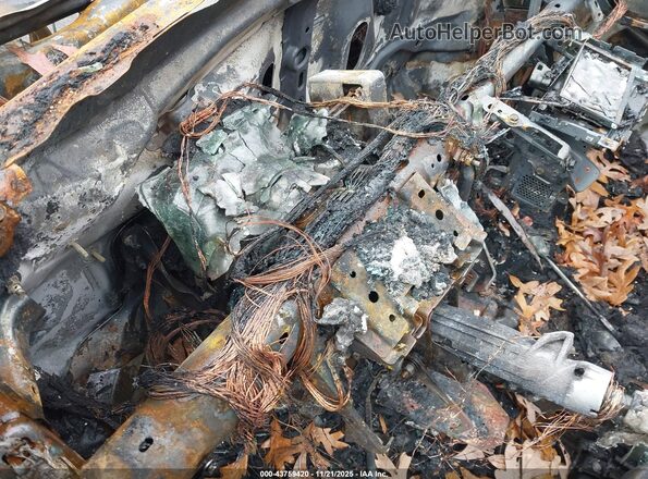2T3ZFREV9JW486853 2018 TOYOTA LE Gray Vista de los asientos traseros
