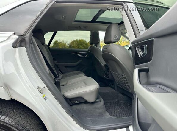 WA1BVAF12KD030347 2019 AUDI Q8 Белый Вид щитка приборов