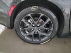 2025 Chrysler Pacifica Limited Черный vin: 2C4RC1GG2SR524671 Damage: Right Rear Wheel, Curb Rash, 6 To 7 Inches